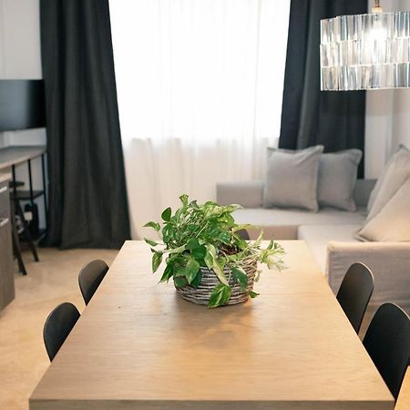 Black Marble - Design Apartment Bari Exterior foto